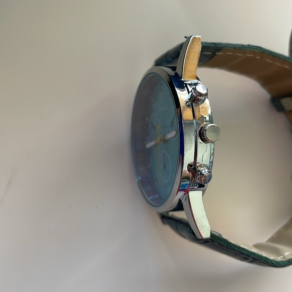 Men’s Sports Watch with Crocodile Effect Strap Blue - Picture 9 of 11